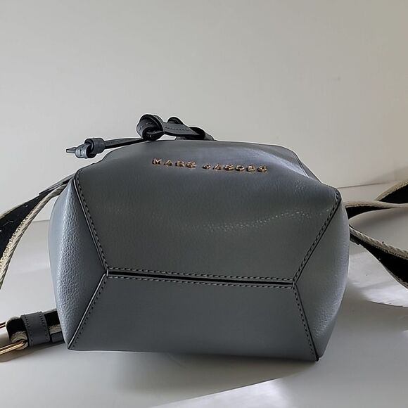 Marc Jacobs The Leather Bucket Bag In Slate Blue Crossbody - Picture 4 of 10
